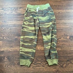 Alternative sweatpants green camouflage